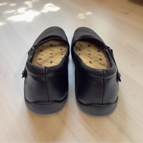 New Revere Petra Mary Jane Black Leather Size 10 - Picture 4 of 13